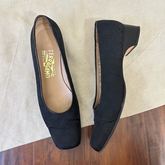 SALVATORE FERRAGAMO Slip-On Square Toe Pump Heels in Black Check Cloth - Picture 2 of 12